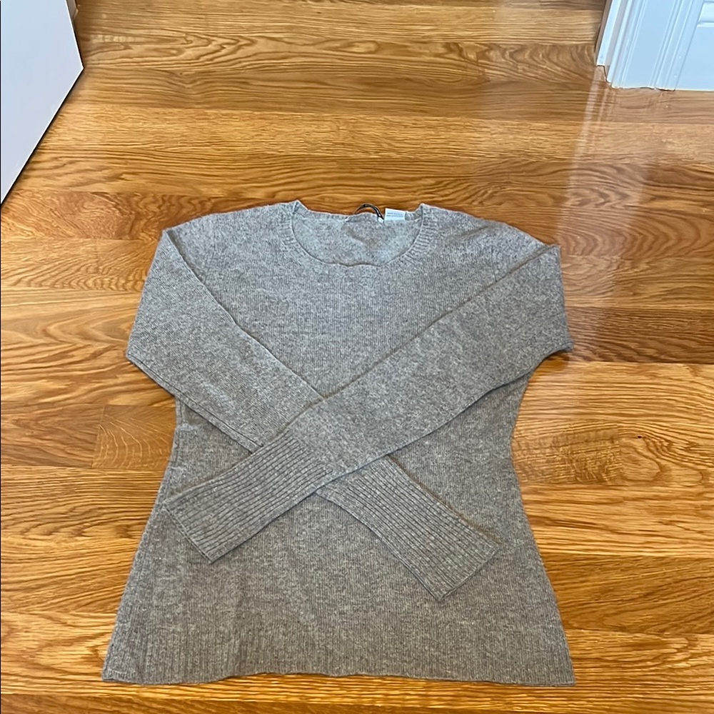 Gray 100% Cashmere crew neck Women's Sweater